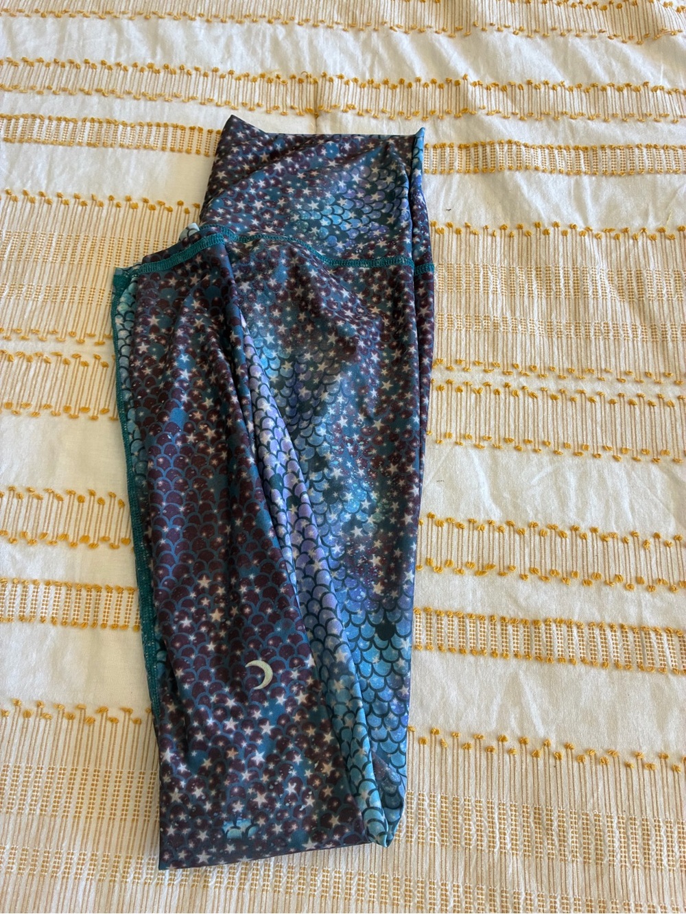 teeki Mermaid Scale Leggings in Teal and Blue